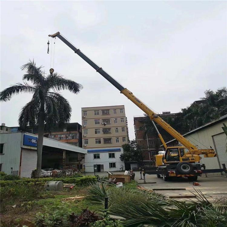 四川12吨吊车出租一天的收费标准是什么