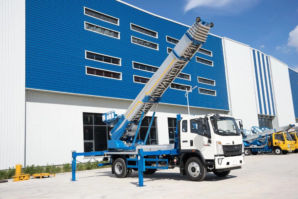 四川小型云梯车上料车租赁多少钱