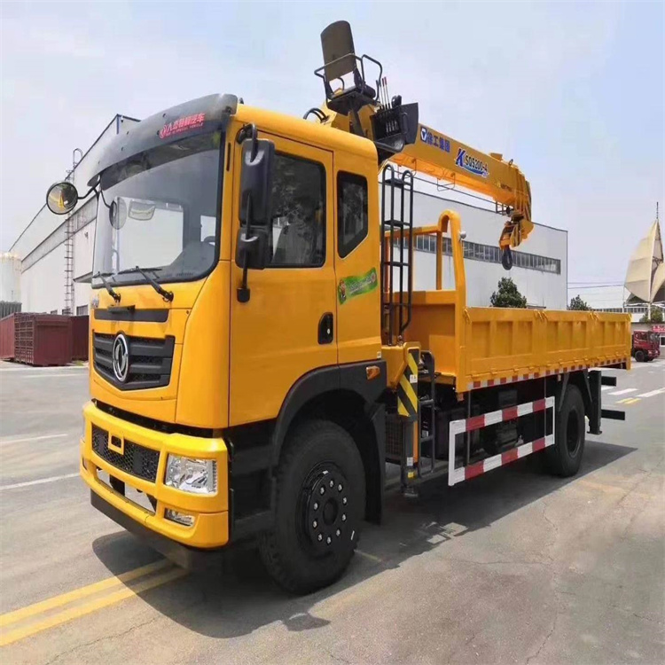 四川附近找一辆随车吊出租